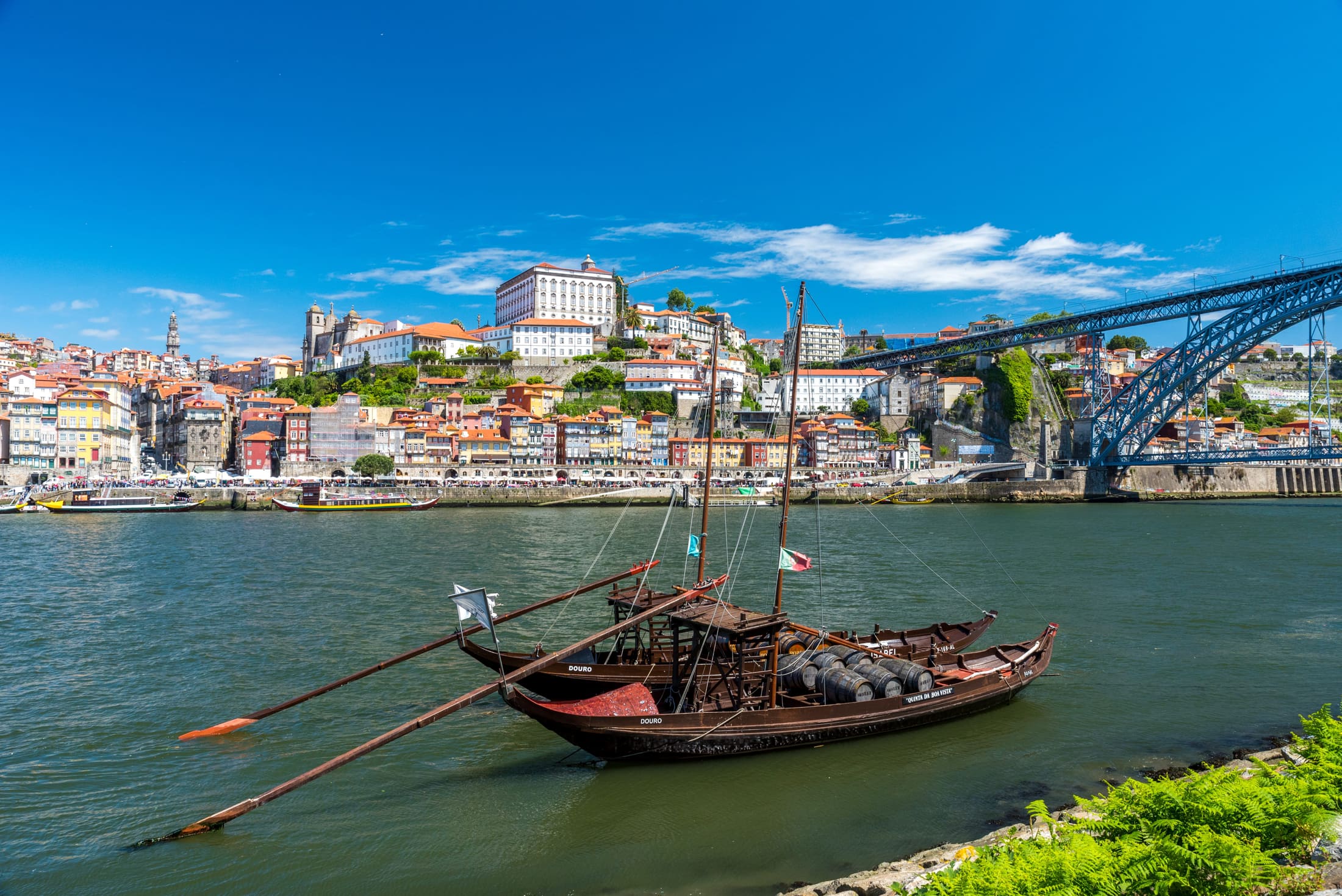 Porto Wine Tour: Cellars, Gaia & Douro